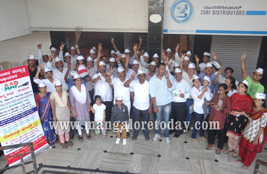 watchman inaugurates new office of Aaam Admi Party in Mangalore